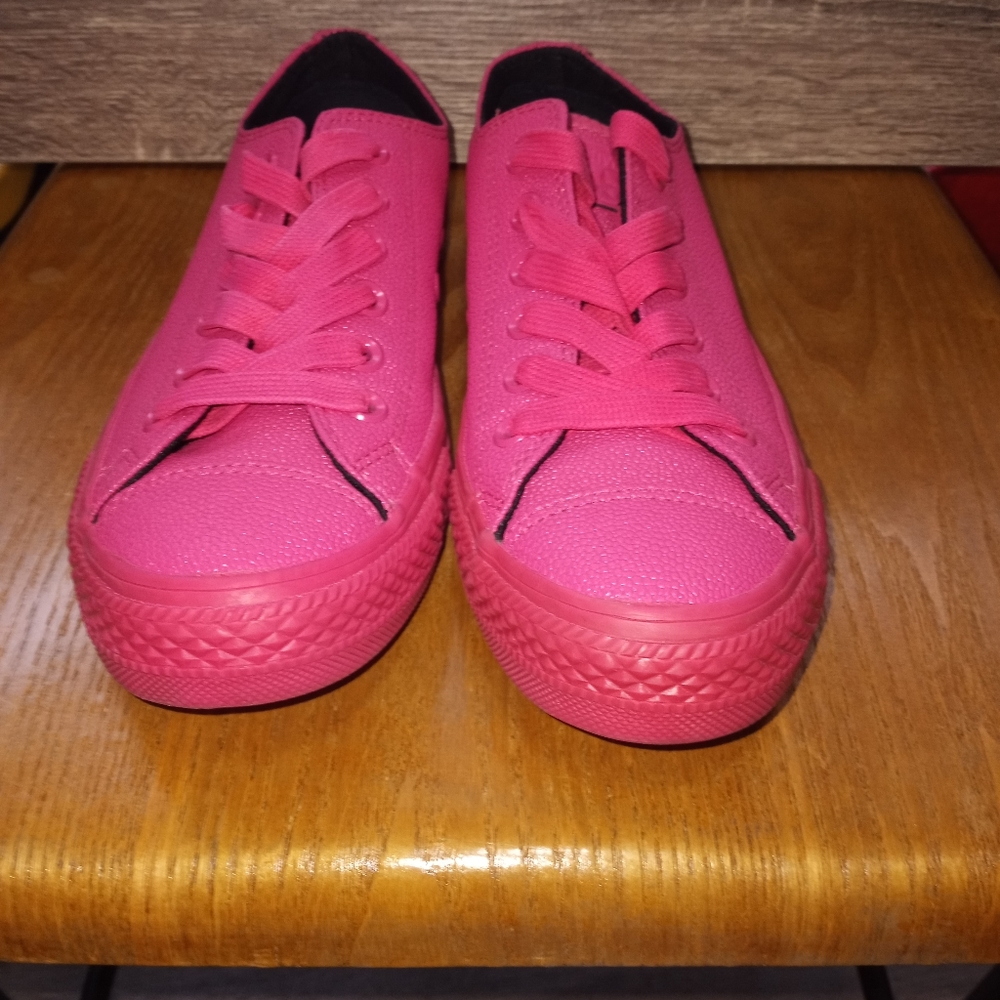 Low Top Converse